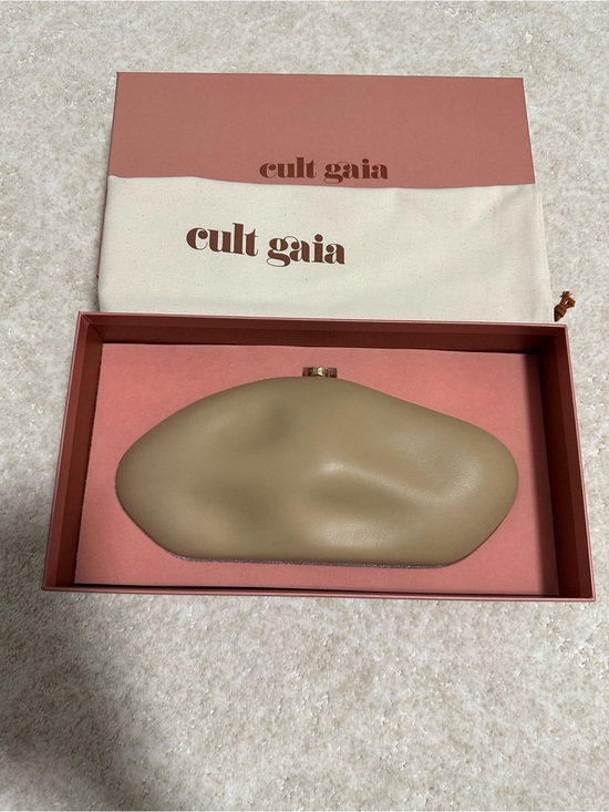 cult gaia Handbags - BRAND NEW IN BOX! Never worn! Cult Gaia Leather Clutch